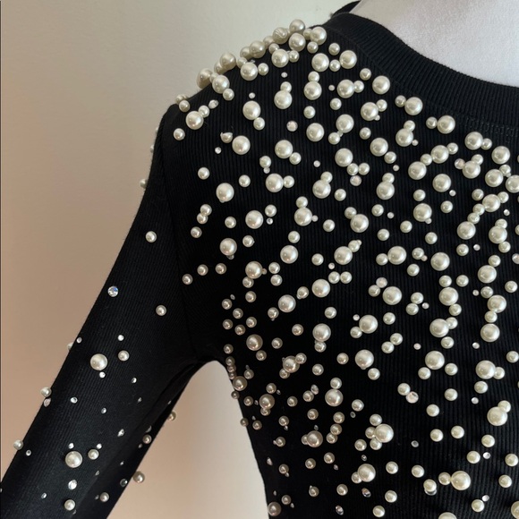 Black Pearl-Embellished Crewneck Sweater - Picture 3 of 4